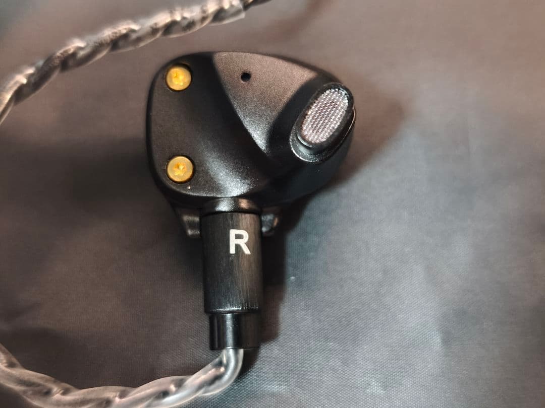 美品 MADOO Typ512 有線イヤホン