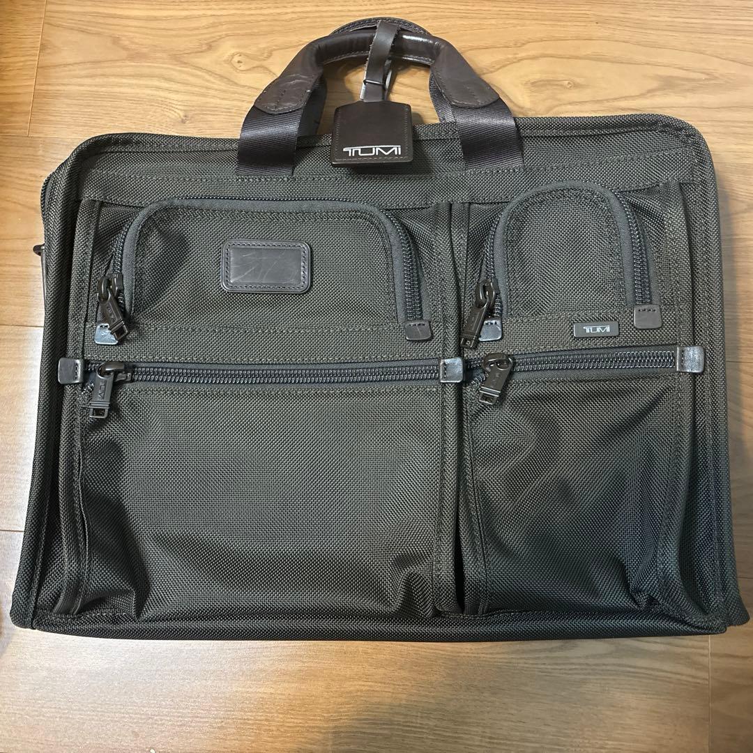未使用品訳ありTUMI トゥミ　ビジネスバッグ ブラウン　2Way