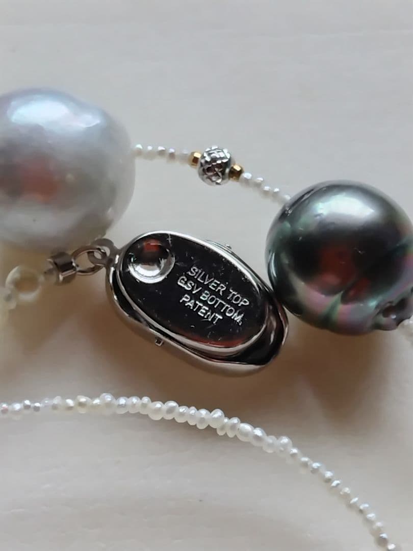 白蝶、黒蝶真珠、アコヤ砂芥子パール オメガ風ネックレス