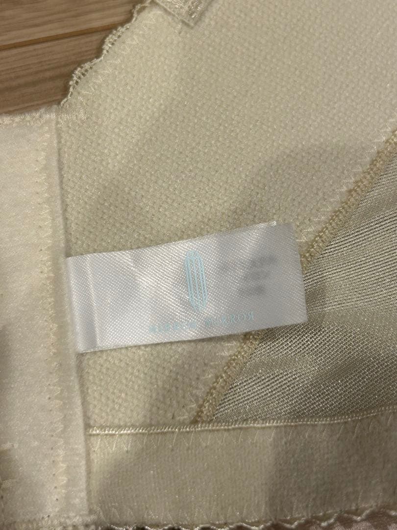 mirror mirror ブライダルインナー ビスチェ