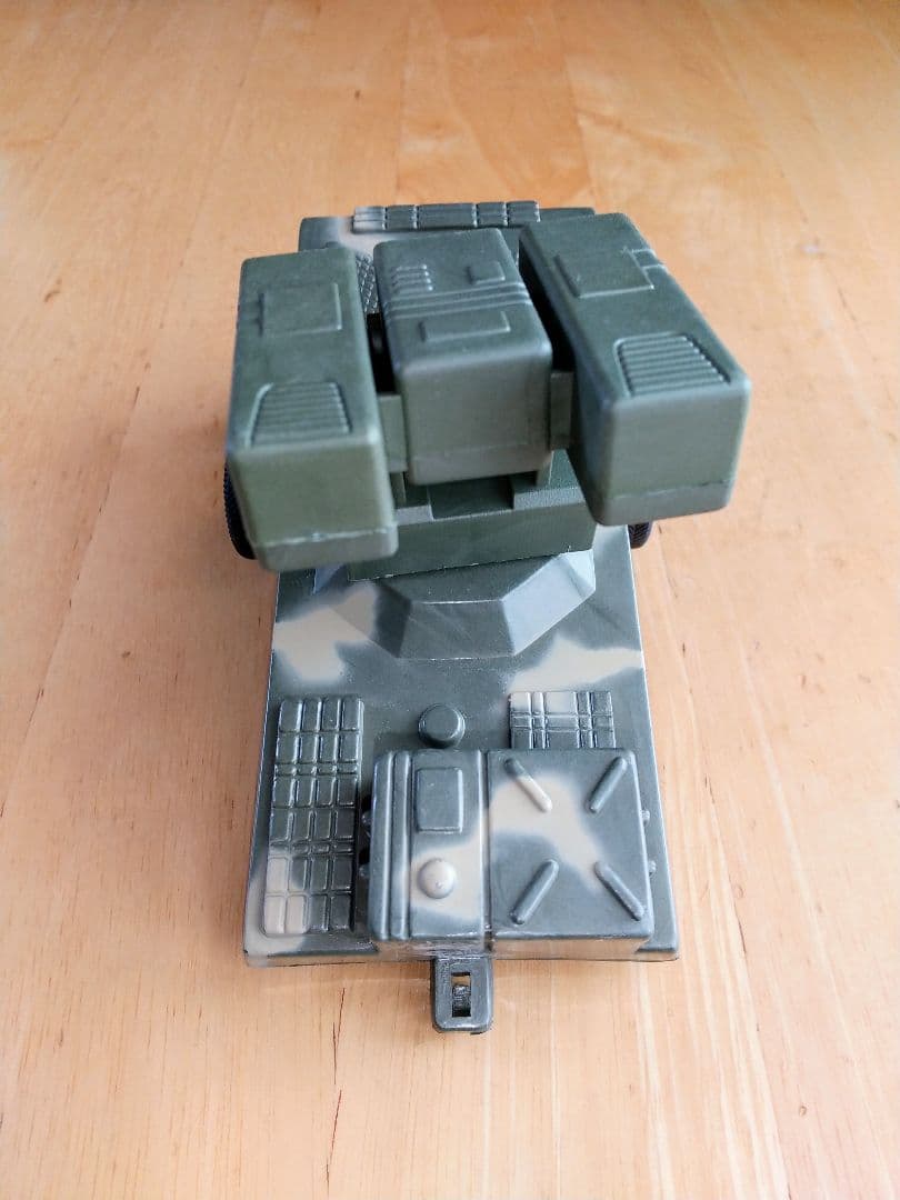 ミリタリー ジープ 地対空ミサイル砲車 ヘリコプター 自動走行砲 セット