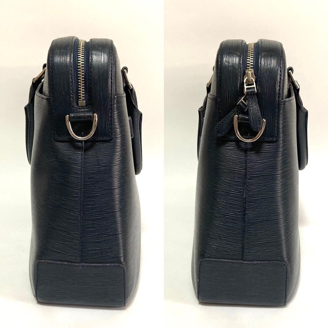 ペッレモルビダ ビジネスバッグ 2way キャピターノ CA201 B4可 紺