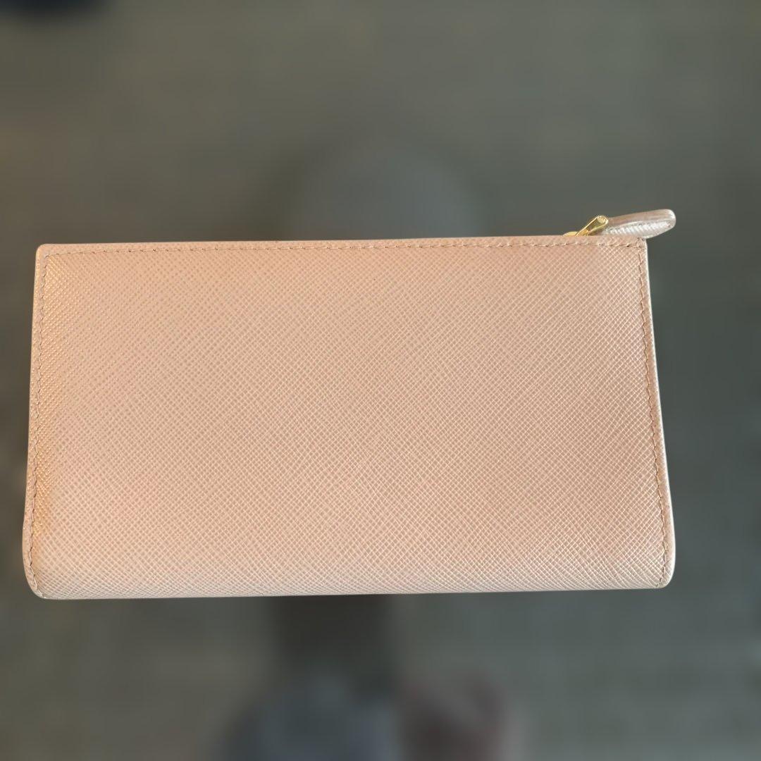 PRADA サフィアーノレザー 財布 ベージュ