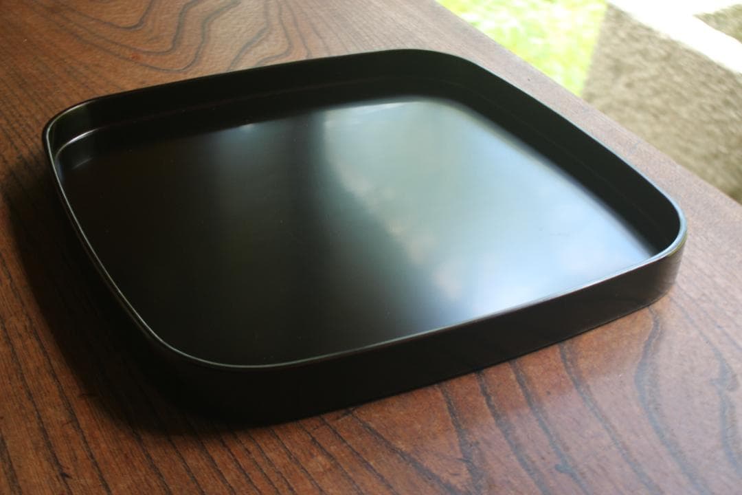 極小保管傷のみ！シンプルデザインに上質黒漆の美しい隅丸四方膳（検輪島塗お膳お盆