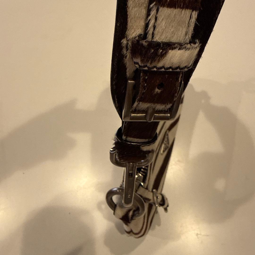 PRADA ゼブラ柄ハラコバッグ