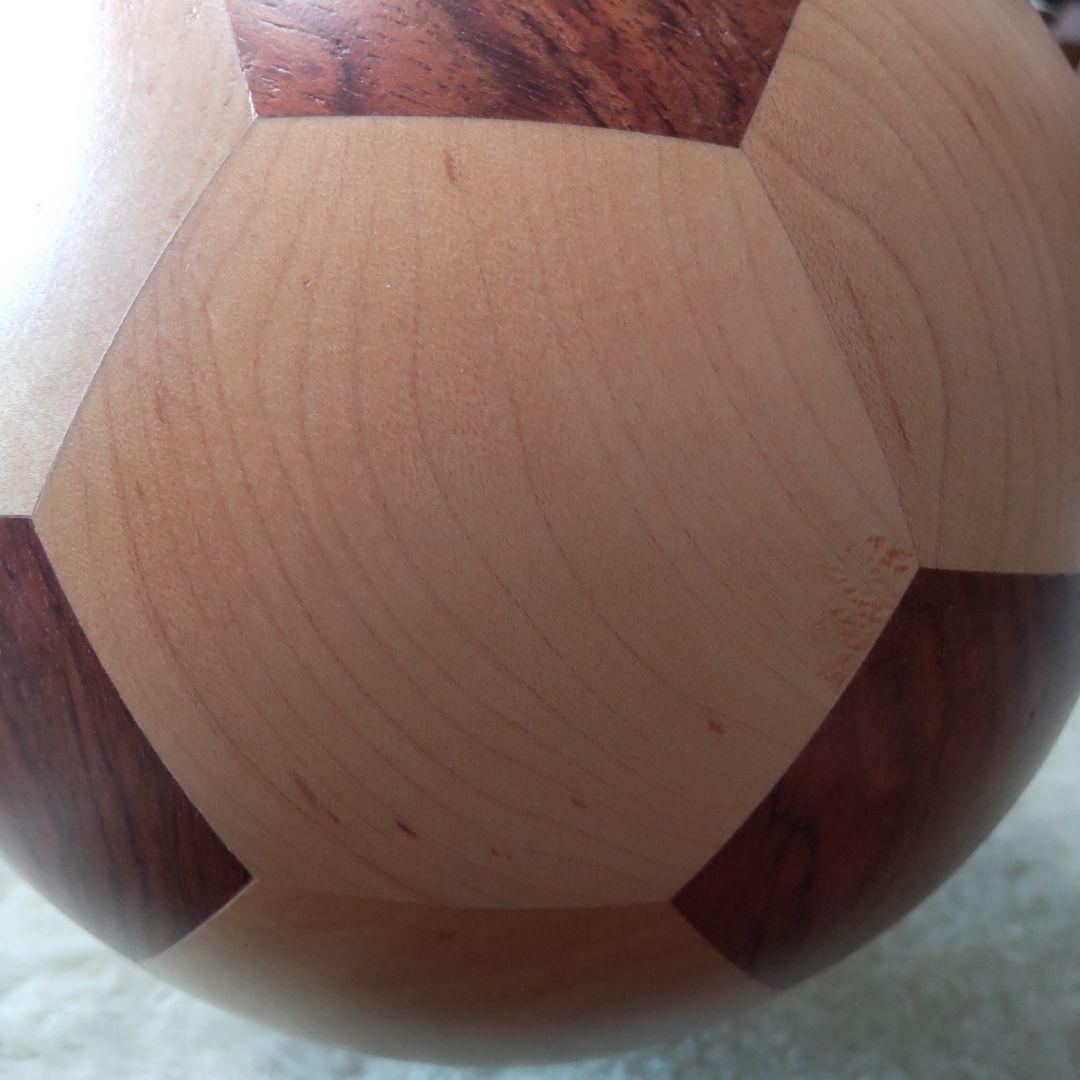最終値下げ　サッカー　新品未使用　極美品✨木で作られたサッカーボール