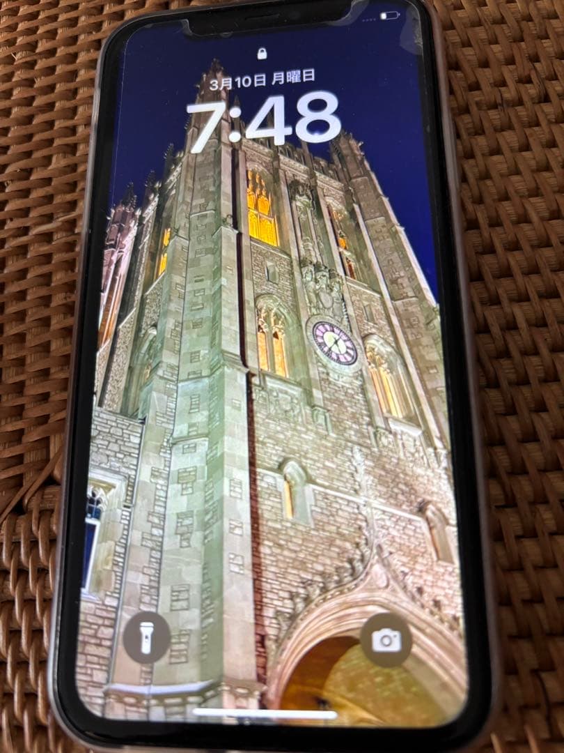 Apple iPhone 11 ホワイト