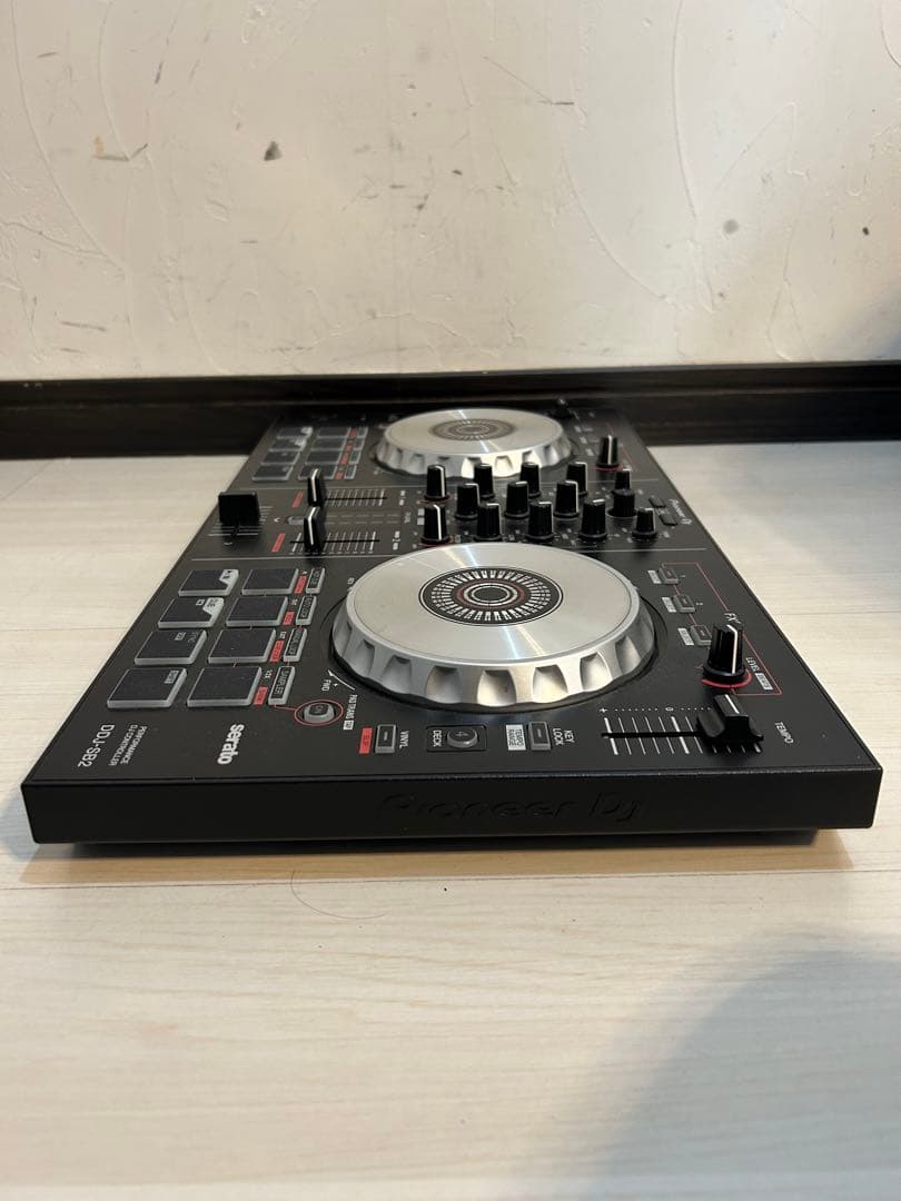 パイオニア DDJ-SB2 DJコントローラー