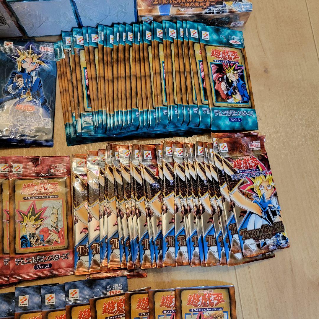希少　初期　遊戯王　カード500枚以上　BOX　カードパック