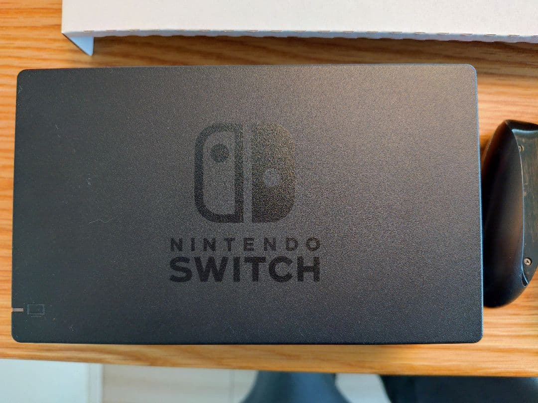Nintendo Switch 本体+コントローラー他おまけ