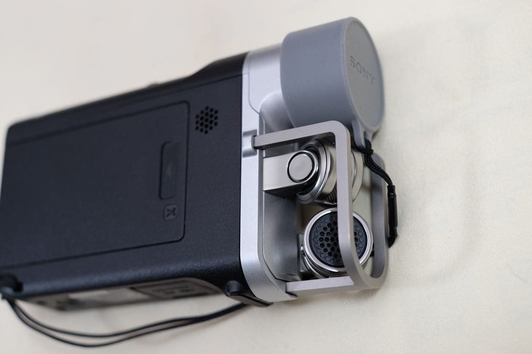 ［極美品］SONY HDR-MV1 ビデオカメラ本体