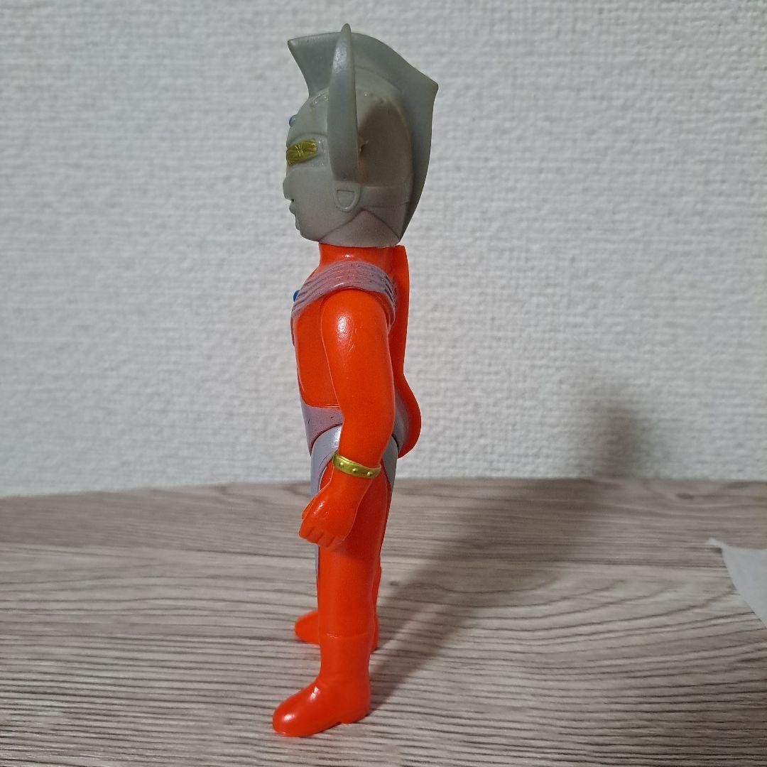 ソフビ　ウルトラマンタロウ　ブルマァク　難あり