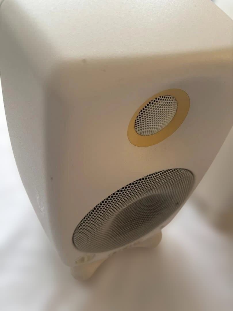 値下 GENELEC 8020B ホワイト スタジオモニタースピーカー　ペア