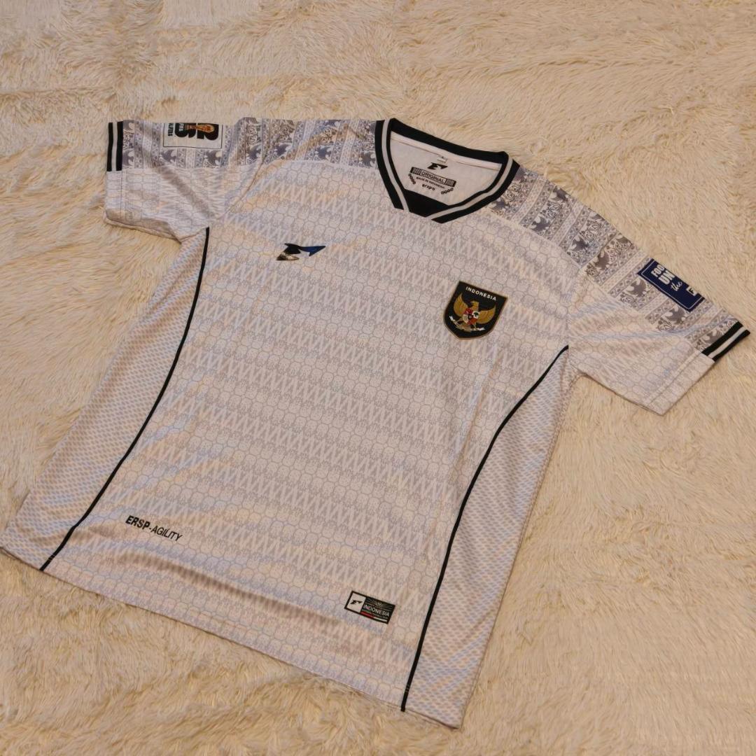 【4枚おまとめ】Indonesia ユニフォームLサイズ白3、赤1