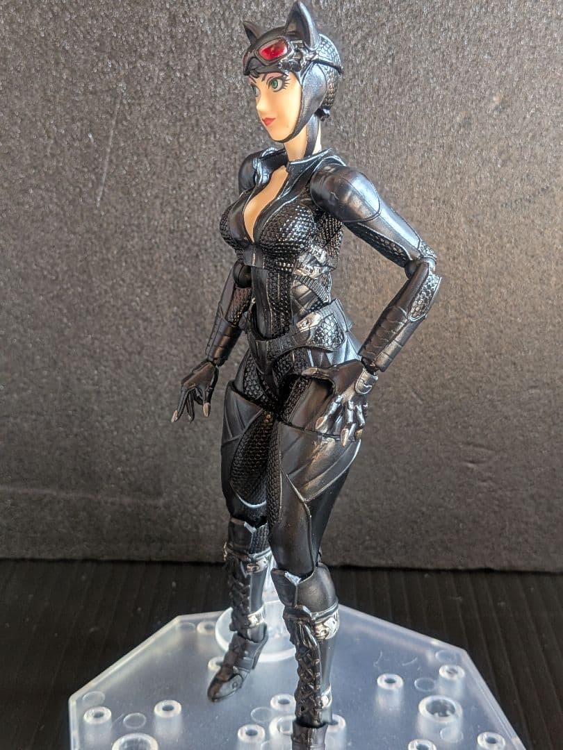 リボルテック　アメイジングヤマグチ　キャットウーマン