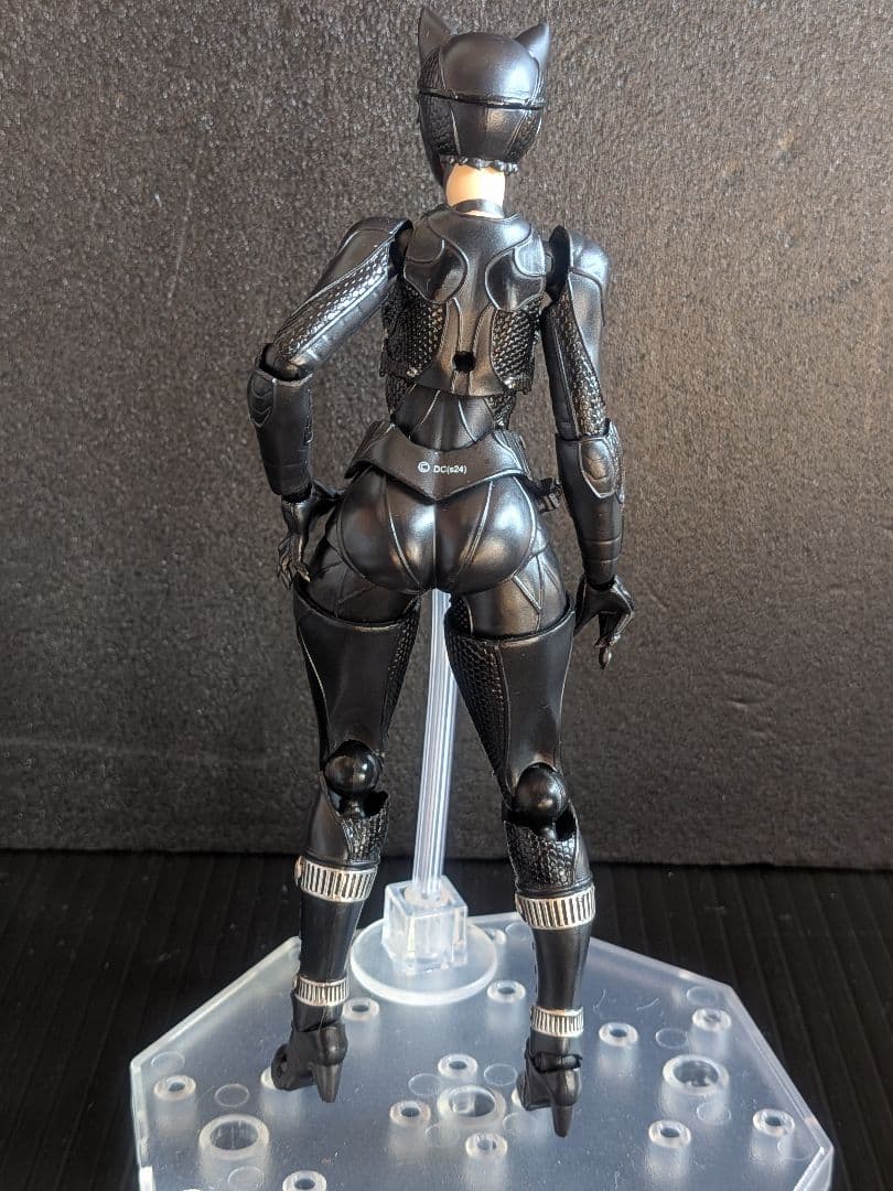 リボルテック　アメイジングヤマグチ　キャットウーマン