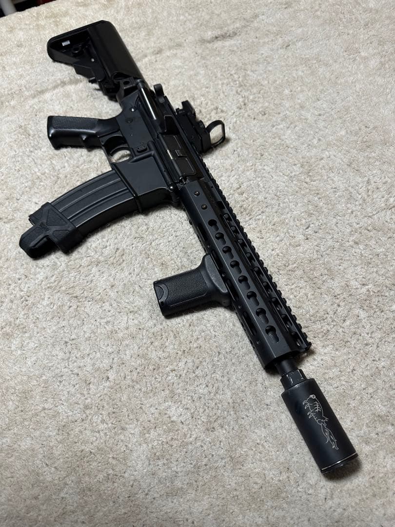 東京マルイ 次世代電動ガン M4A1 CQB-R カスタム付 属品多数