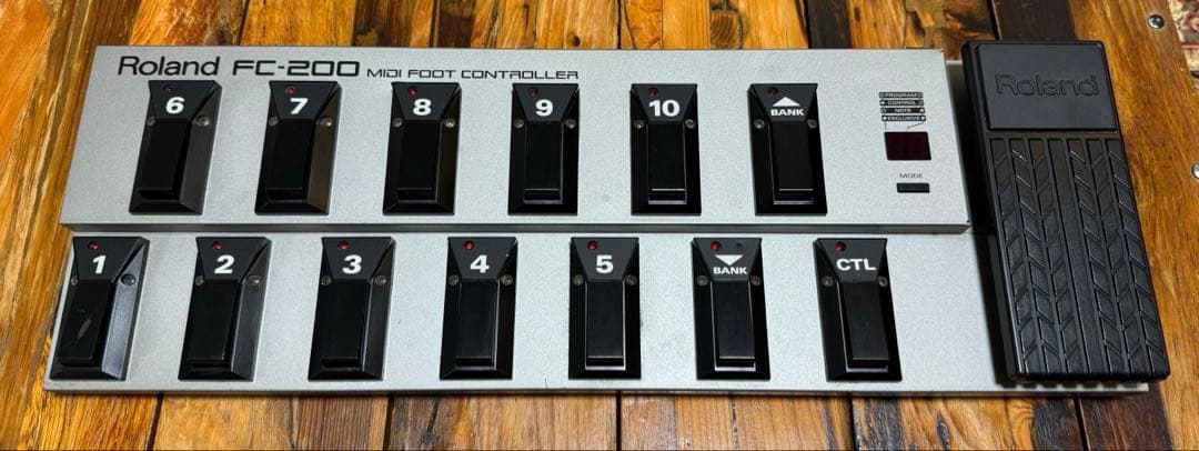 Roland FC-200 MIDIフットコントローラー