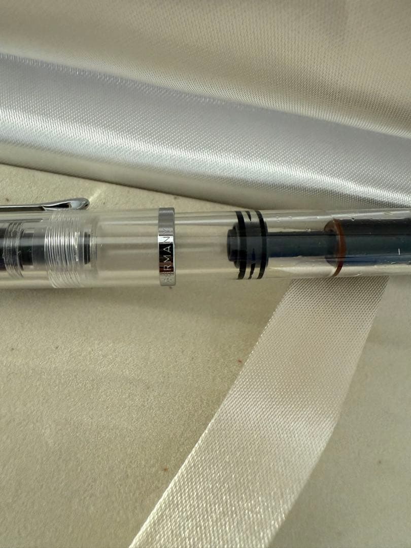 【未使用】Pelikan ペリカン　万年筆　デモンストレーター　クリア　M