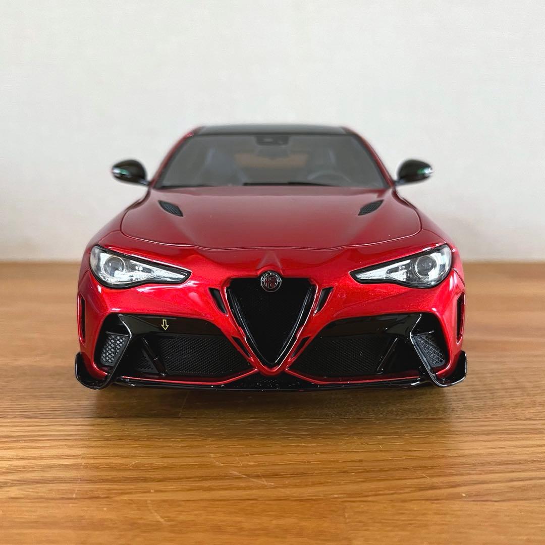 【ミニカー 美品】1/18 OttO mobile アルファロメオ ジュリア