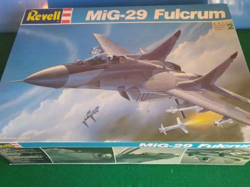 レベル1/32 MiG-29 フルクライム 1:32