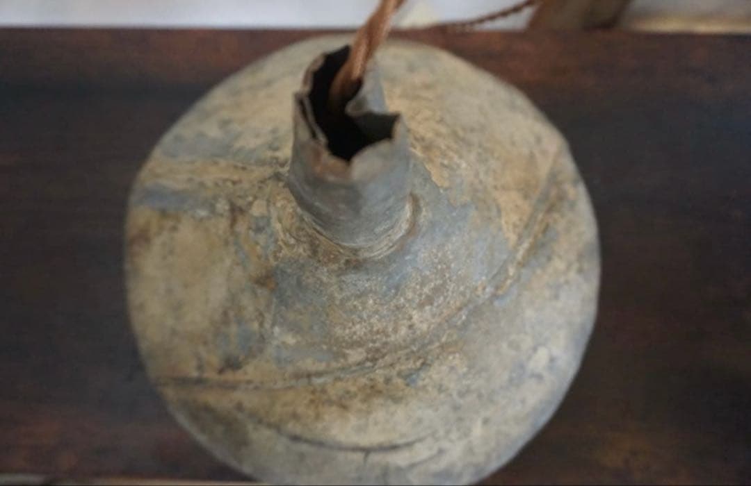 大きなブリキシェードのペンダントライト　古道具　照明　リメイク　ブロカント