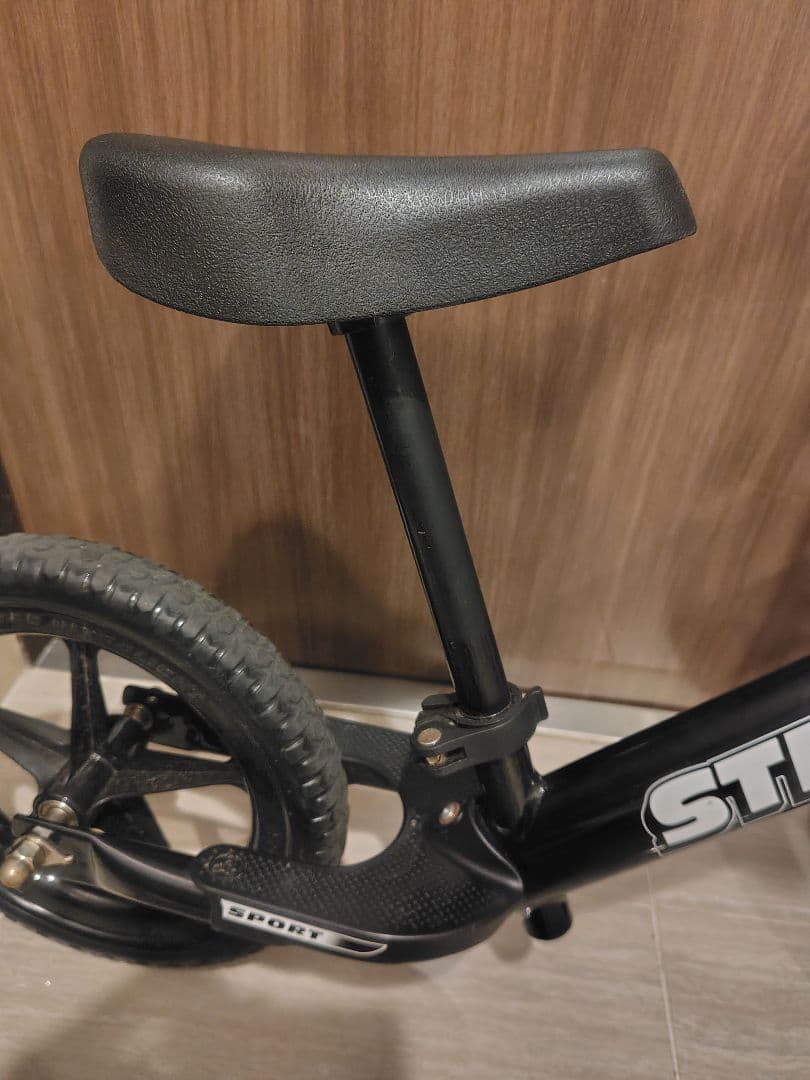 STRIDERストライダー　スポーツ　12インチ　ブラック