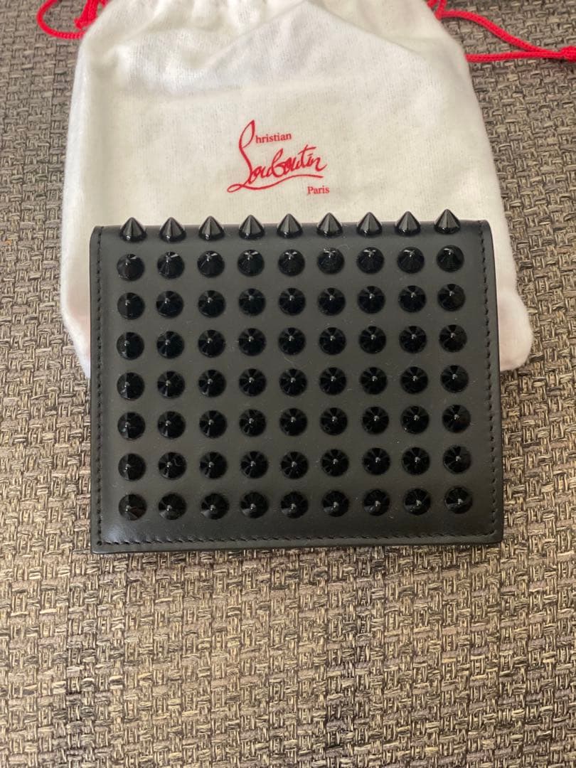 クリスチャンルブタン☆二つ折りコンパクト財布　新品未使用品 国内正規品☆