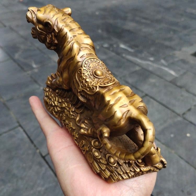 銅制 干支虎 虎嘯生財 家庭 事務室 机面 置物 装飾品 現代工芸品