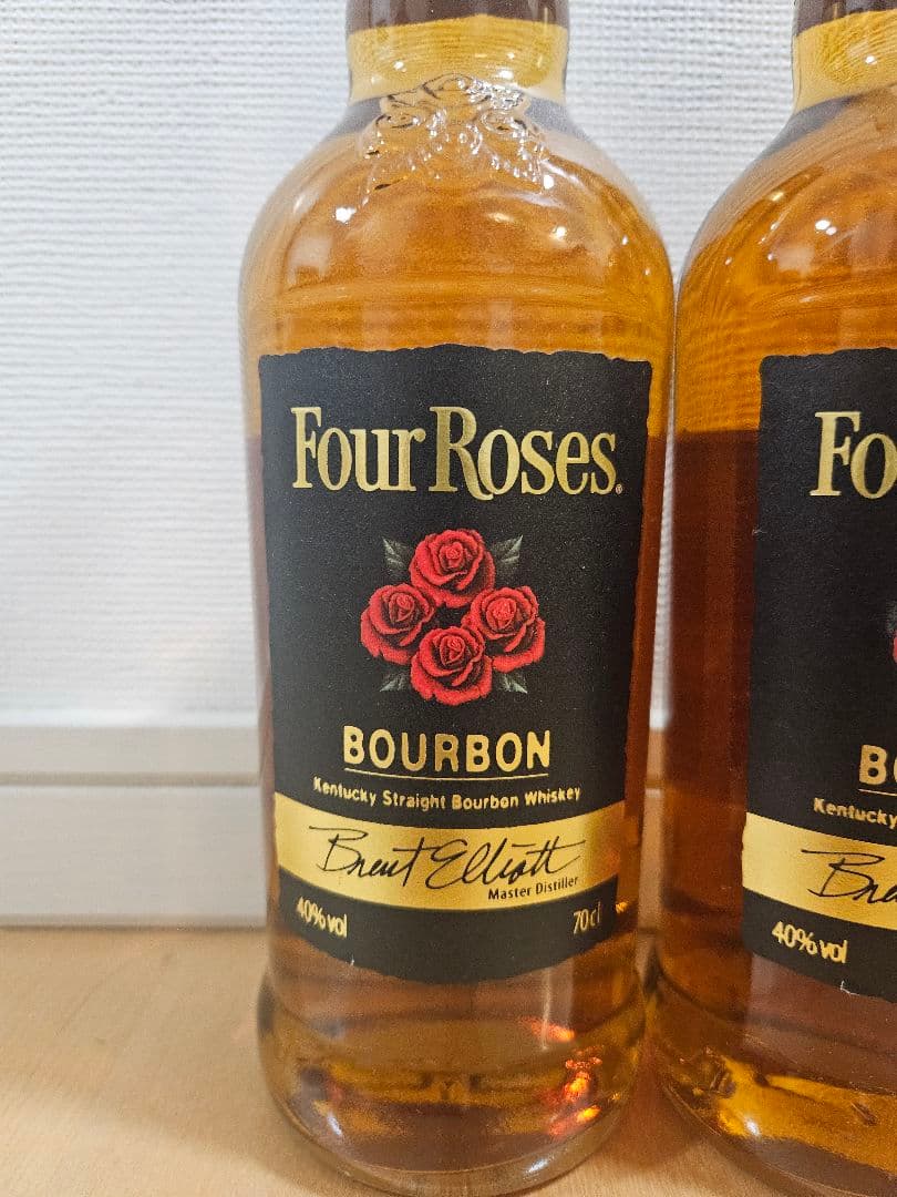 フォアローゼス Four Roses ４本セット 700ml ウイスキー