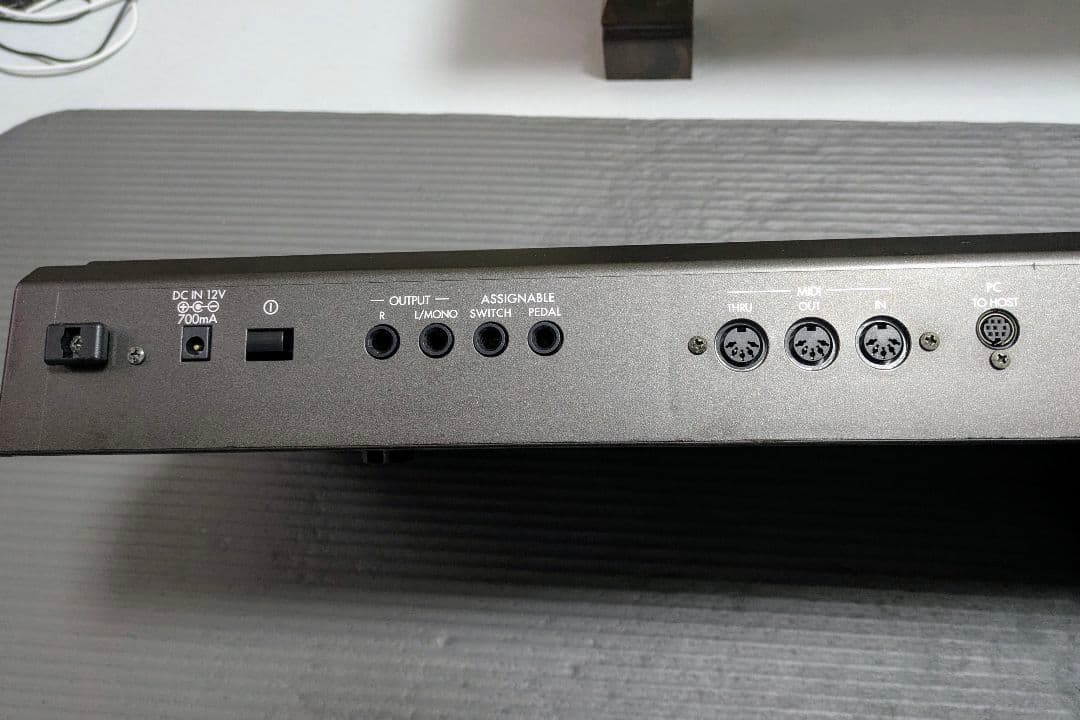 りん KORG X5 MIDIキーボード シンセサイザー