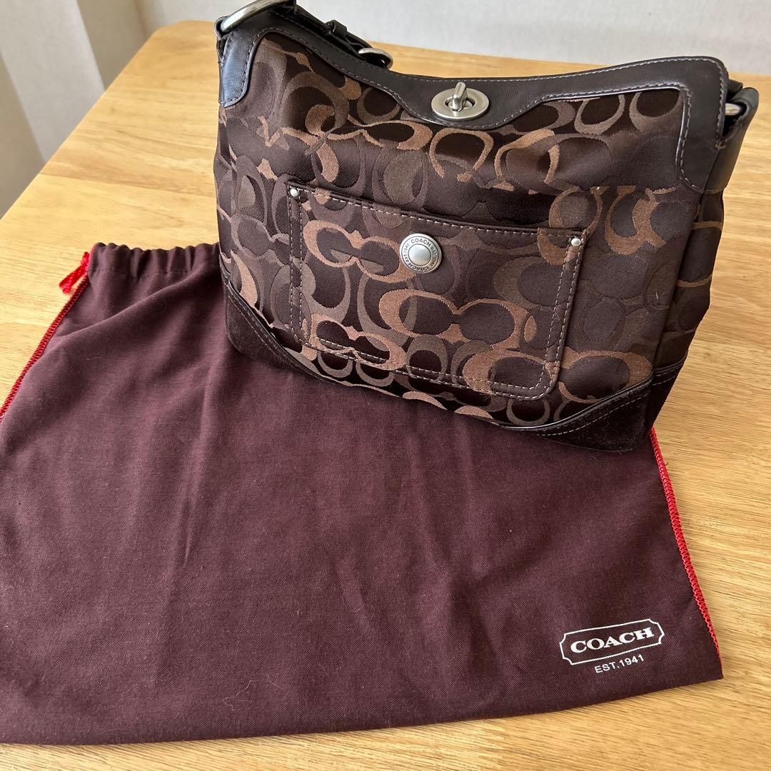 COACH シグネチャー柄　ワンショルダーバッグ