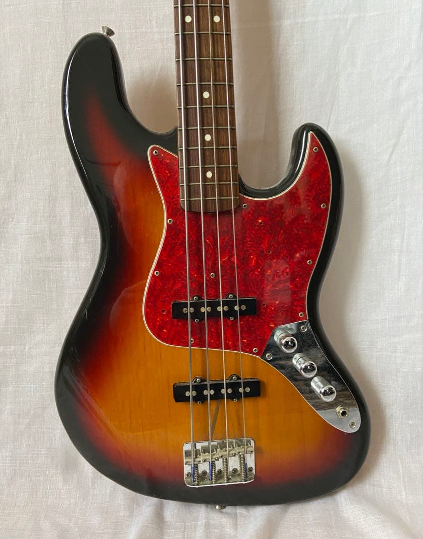 Fender Jazz Bass サンバースト