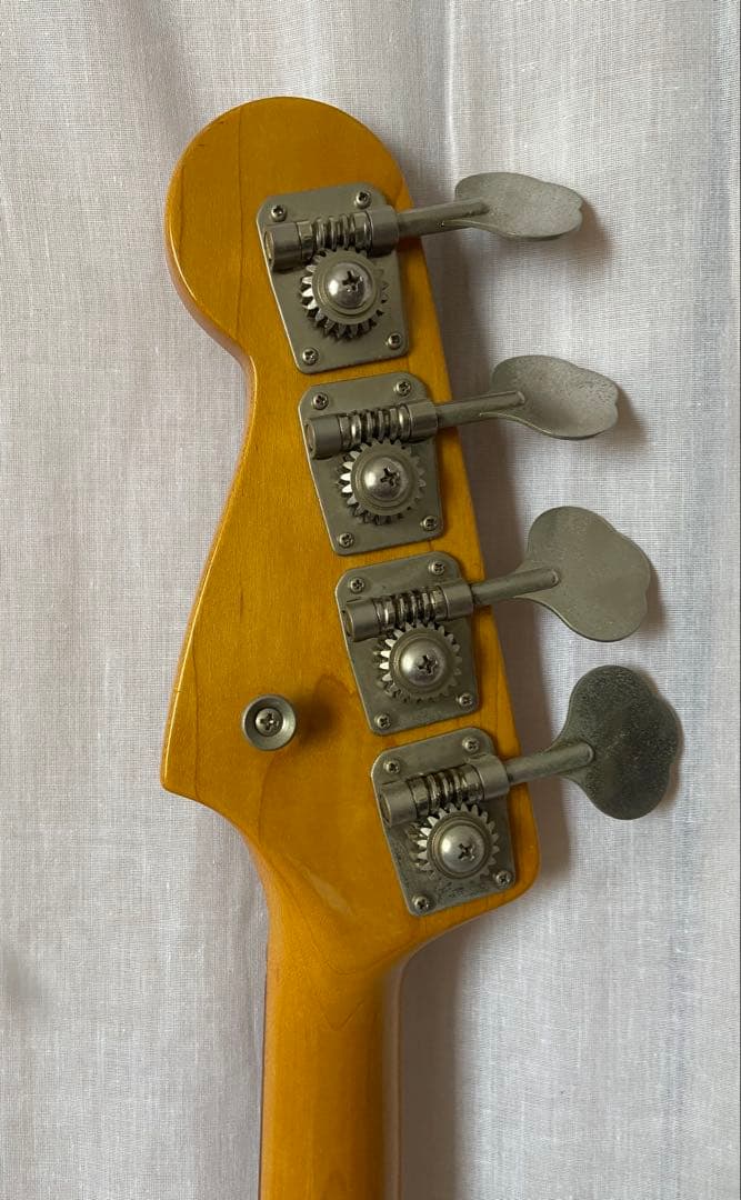 Fender Jazz Bass サンバースト