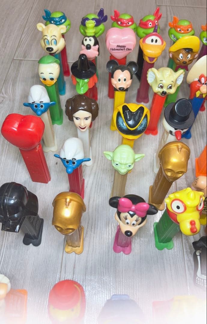 PEZ/ペッツ ディスペンサー/パーツ セット100体以上