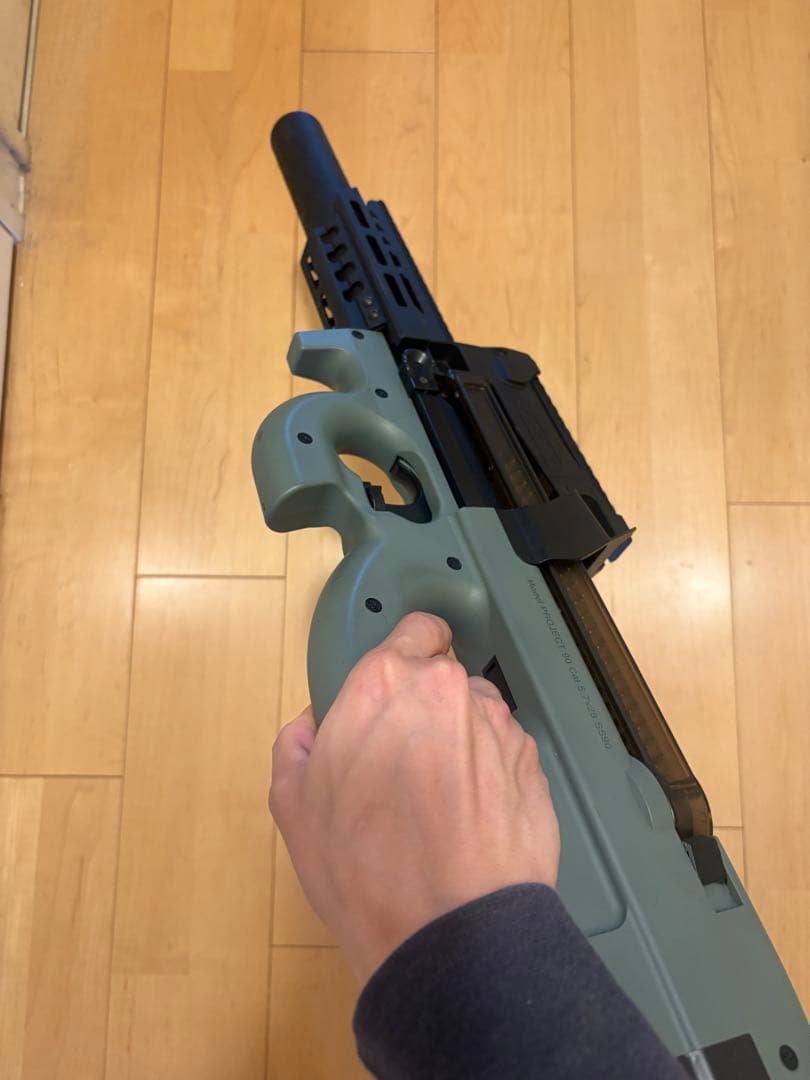 東京マルイ　P90