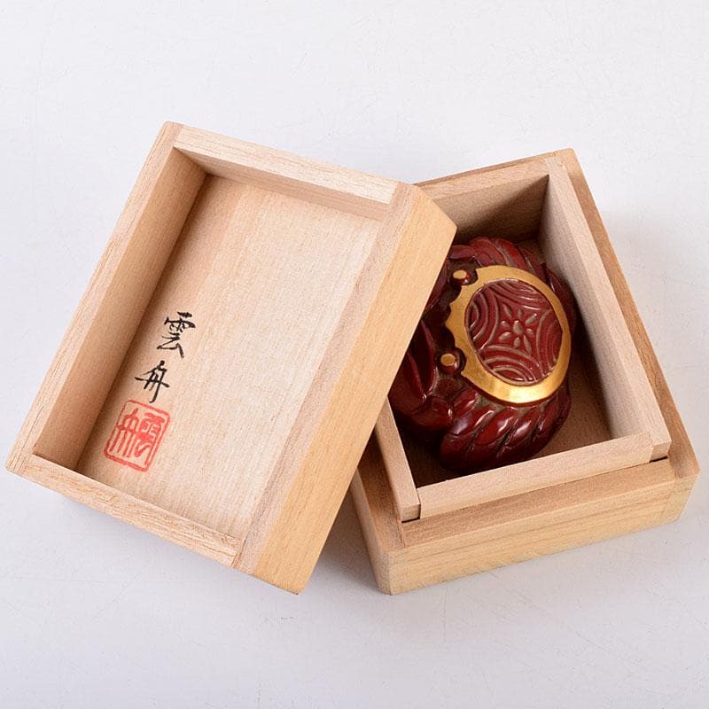 くりのぼう　高岡漆器　木彫師　般若勉（雲舟）作　蟹香合　共箱　V　8480