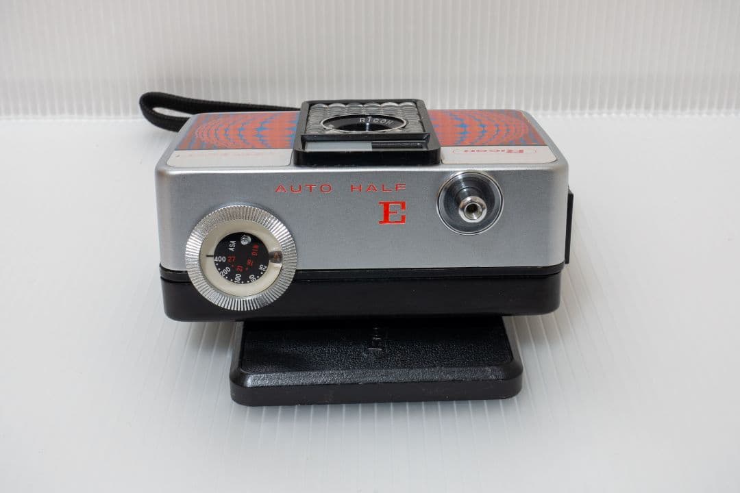 ⑭【美品・整備済品】RICOH AUTO HALF E 「レッド」 オートハーフ