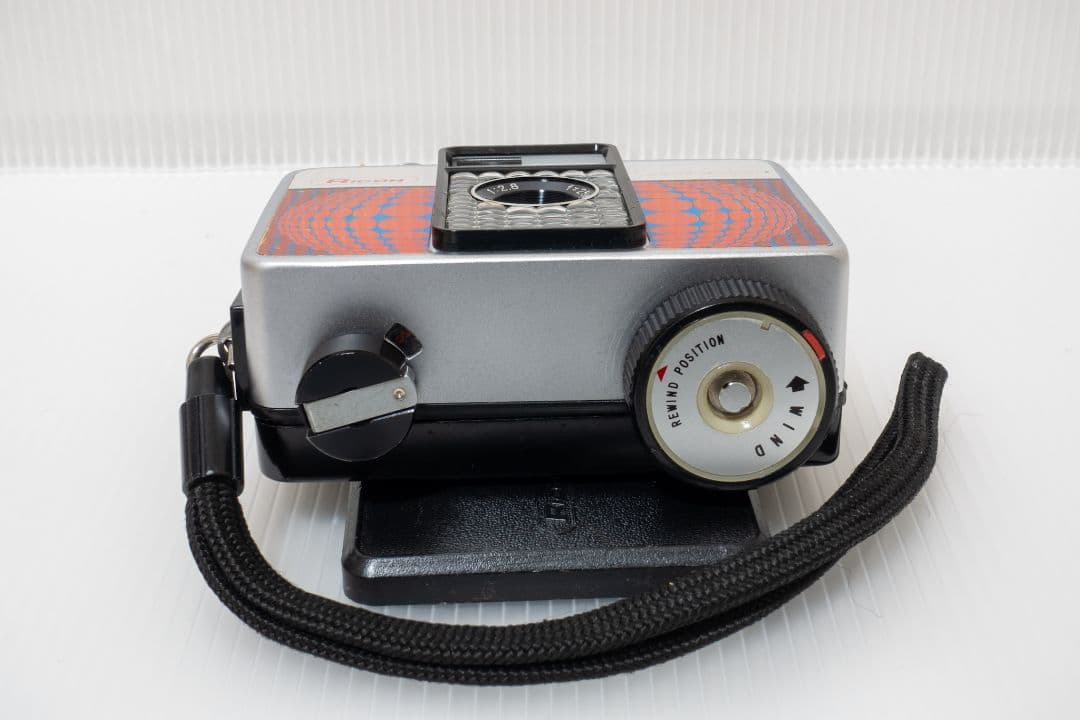 ⑭【美品・整備済品】RICOH AUTO HALF E 「レッド」 オートハーフ