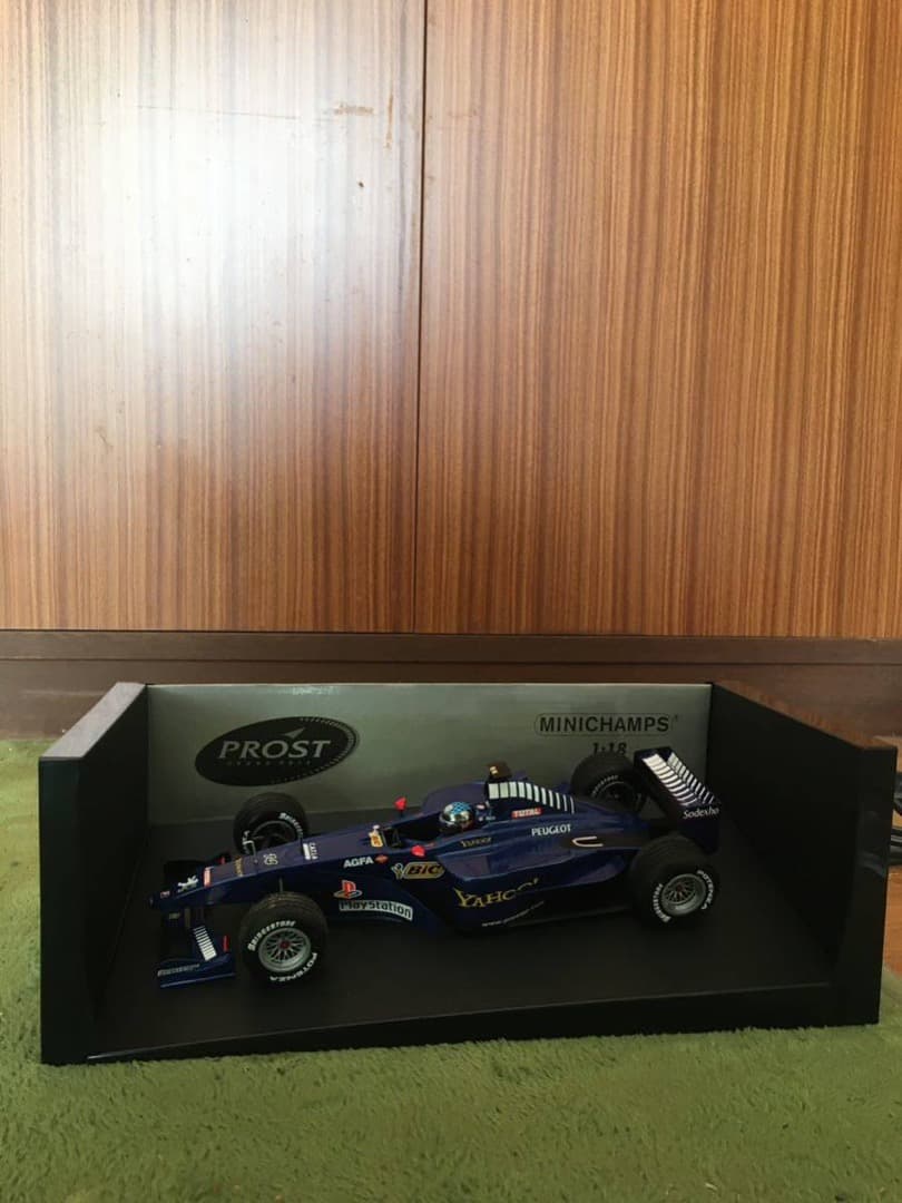 プロスト グランプリ ショーカーパニス MINICHAMPS