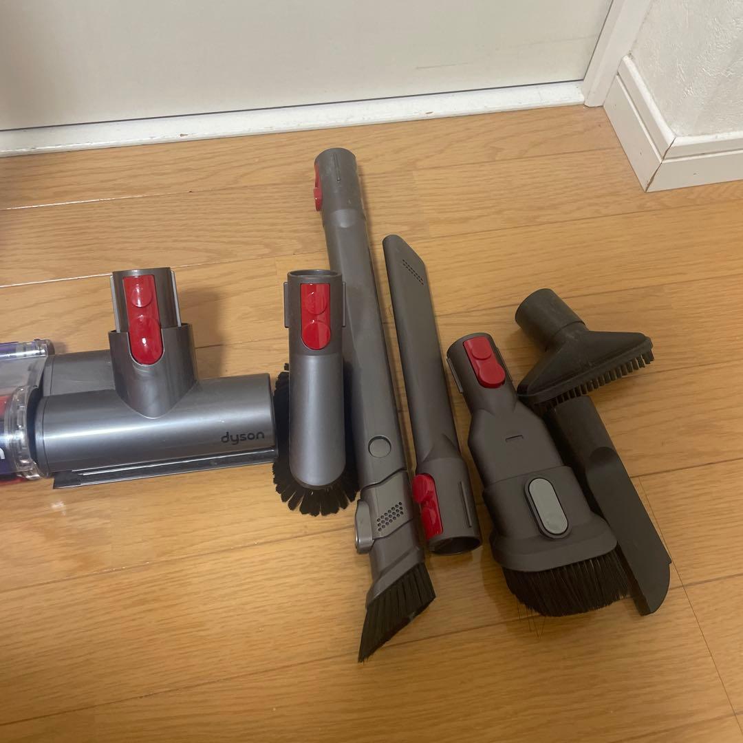 Dyson V10 スティッククリーナー 本体　付属品
