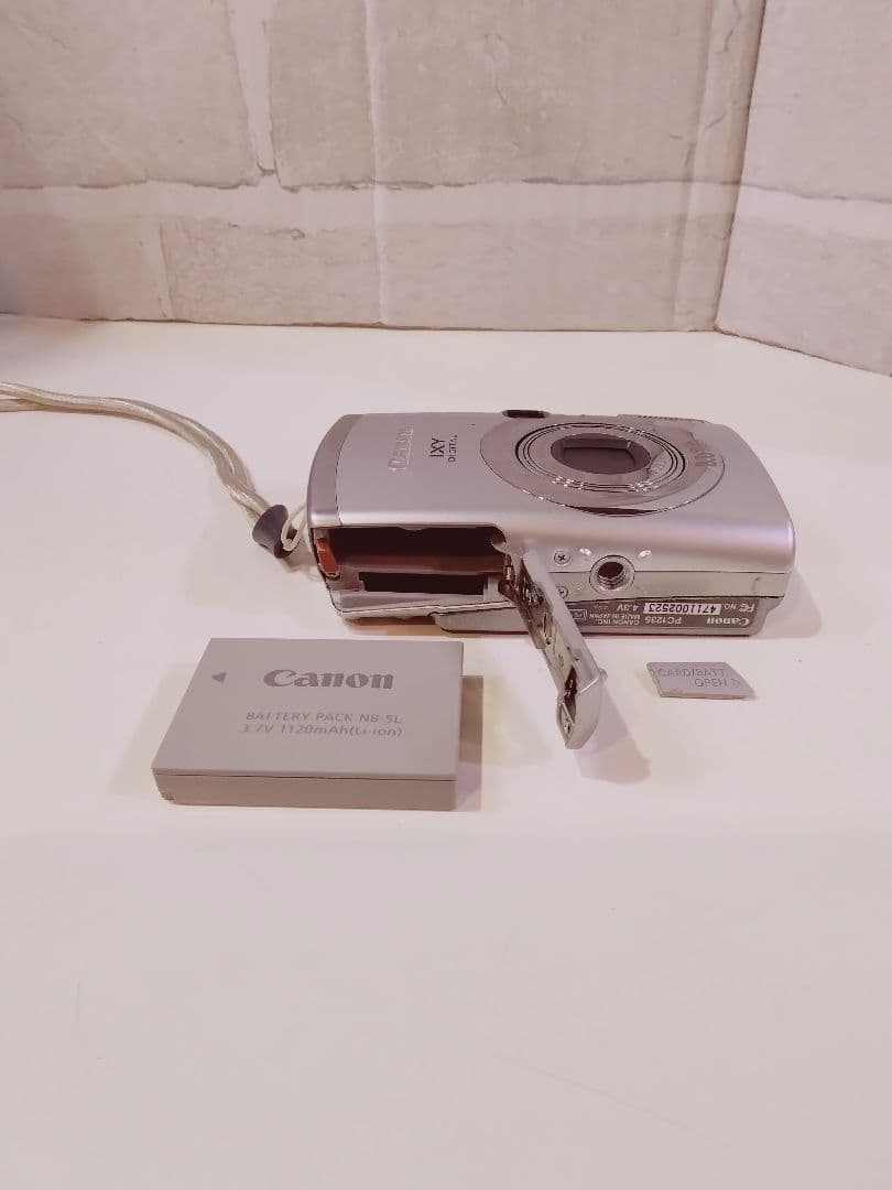 Canon IXY 810 IS コンパクトデジタルカメラ