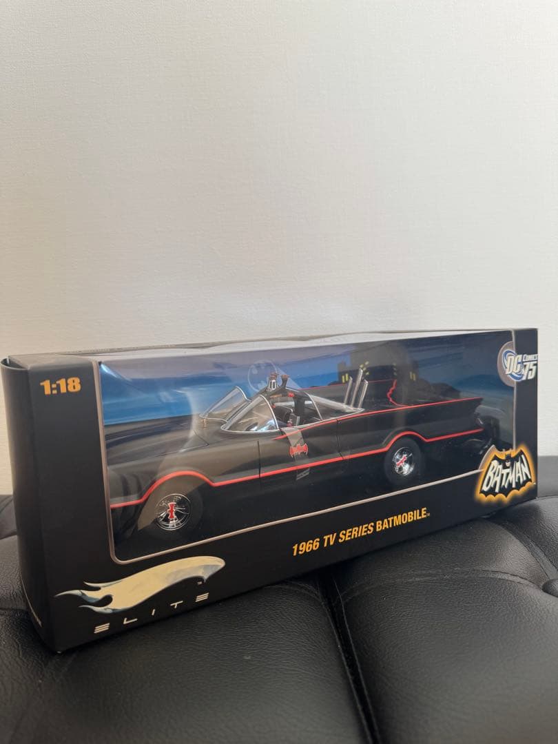 【限定5000台】1/18バットマン クラシック TV シリーズ バットモービル