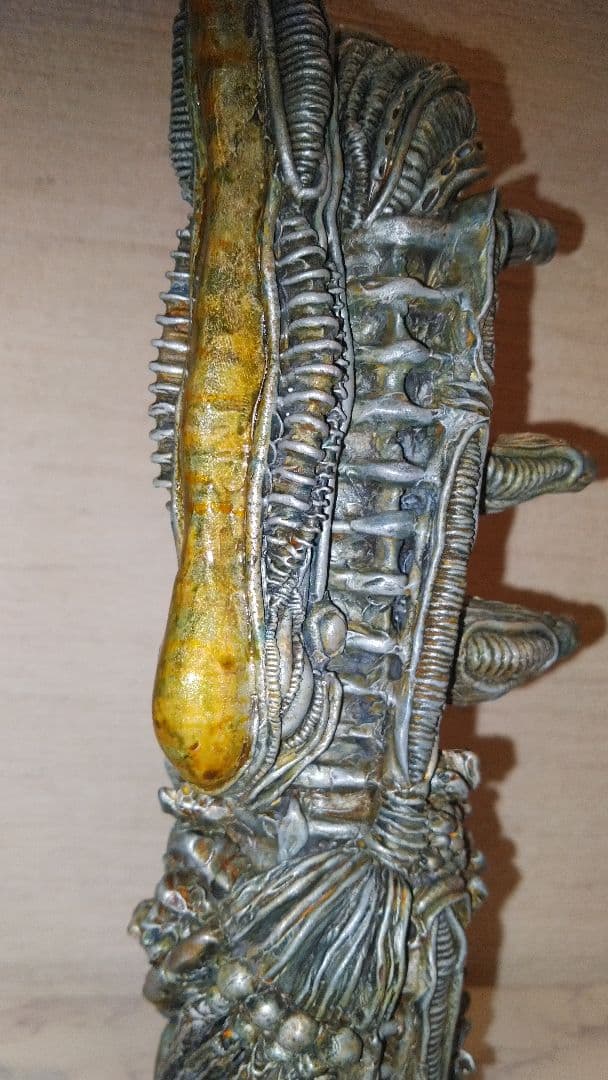 石粉粘土で作った有機的彫刻 オブジェ