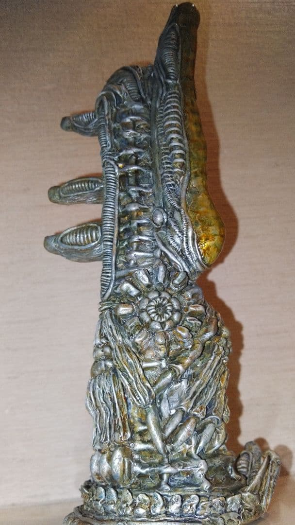 石粉粘土で作った有機的彫刻 オブジェ