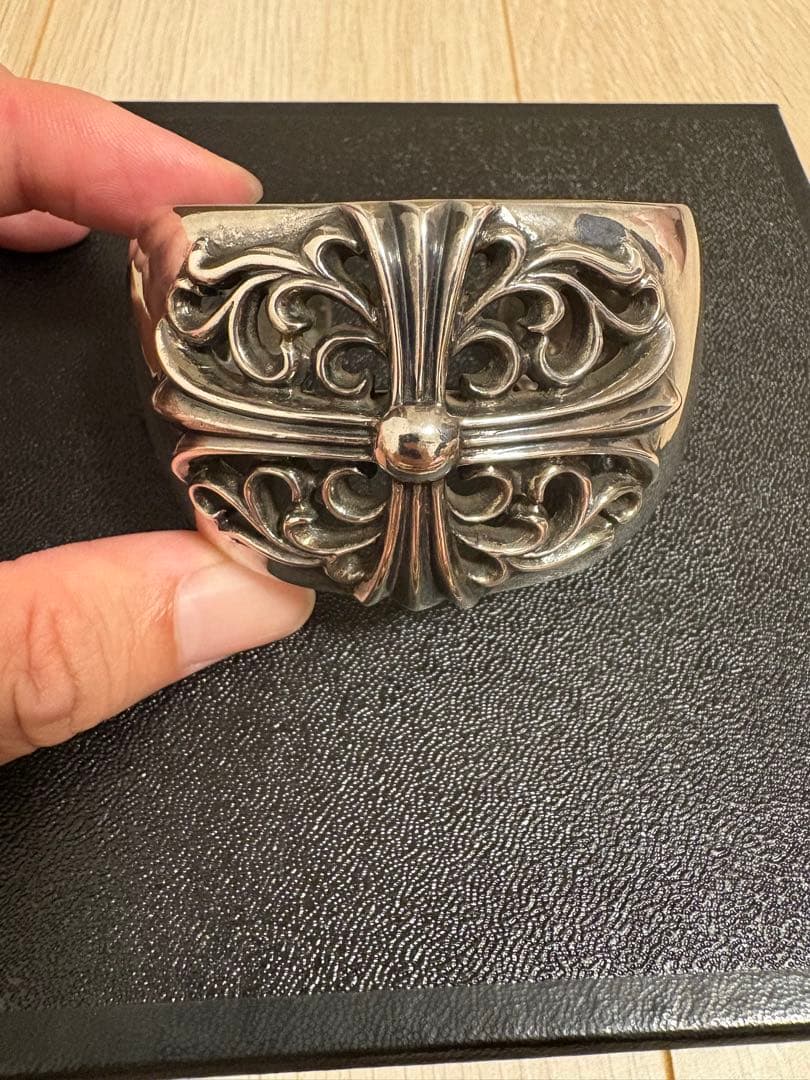 クロムハーツ　フローラルクロス　ワイドカフ　バングル