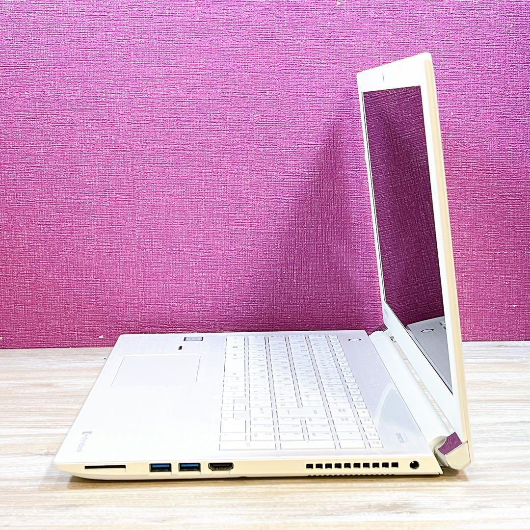 新品SSD搭載✨すぐ使えるノートパソコン✨カメラ付✨第7世代Corei3✨8GB