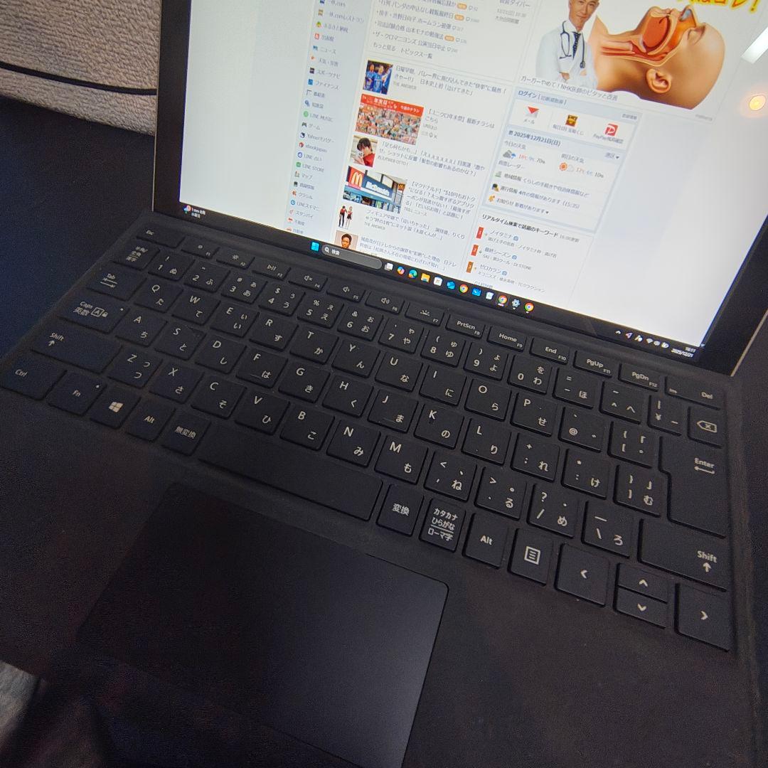 い*ぬ様 surface pro6 / 8MB / 128GB / タイプカバー