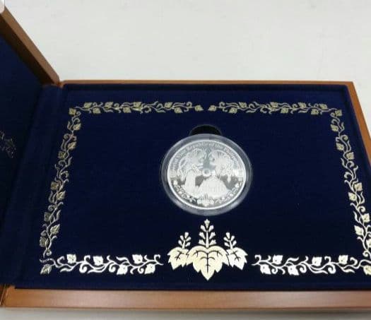 希少 パラオ 純銀貨 天皇皇后両陛下フィリピン御訪問記念 1オンス 5パラオドル