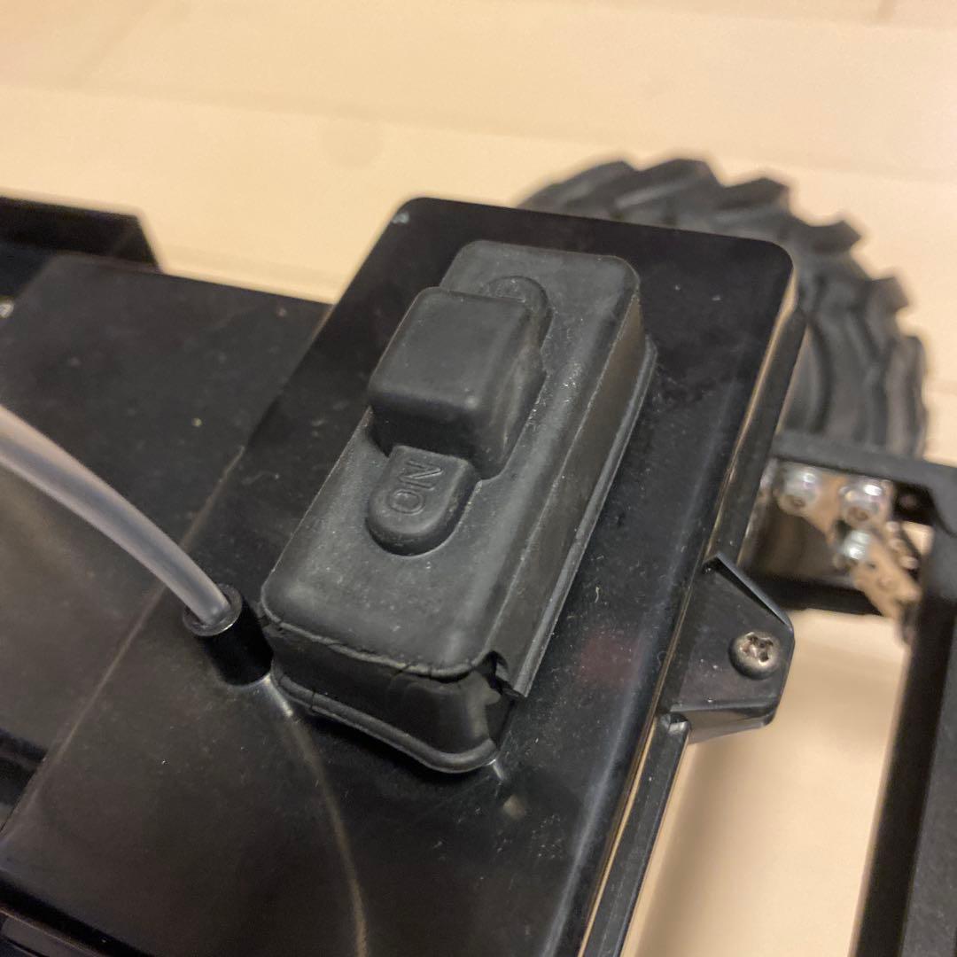 【中古】【美品】タミヤ 1/10 電動RCトヨタハイラックス 4WD ハイリフト